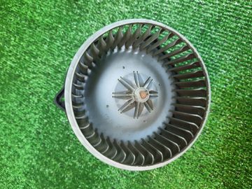 МОТОРЧИК ПЕЧКИ НА TOYOTA VISTA SV50