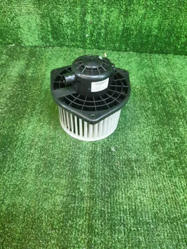 МОТОРЧИК ПЕЧКИ НА SUZUKI ESCUDO TD54W