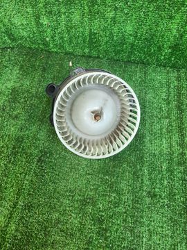 МОТОРЧИК ПЕЧКИ НА ISUZU WIZARD UES25FW