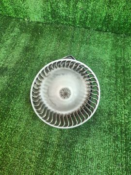 МОТОРЧИК ПЕЧКИ НА NISSAN BLUEBIRD HU14