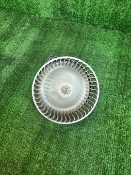 МОТОРЧИК ПЕЧКИ НА NISSAN BLUEBIRD HU14