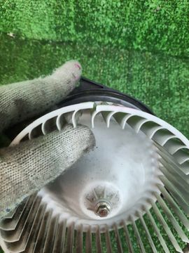 МОТОРЧИК ПЕЧКИ НА NISSAN PRIMERA P11