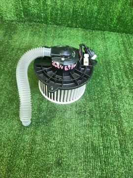 МОТОРЧИК ПЕЧКИ НА MAZDA TRIBUTE EP3W