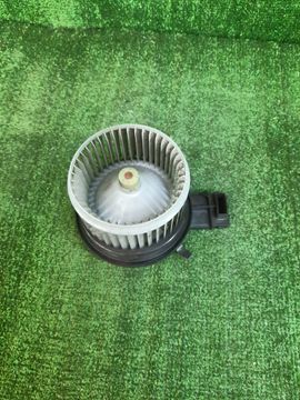 МОТОРЧИК ПЕЧКИ НА TOYOTA PASSO M700A