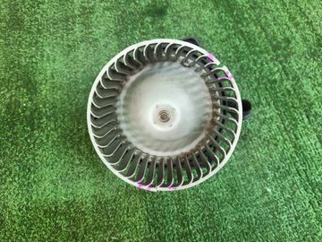 МОТОРЧИК ПЕЧКИ НА NISSAN CUBE Z10