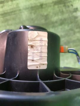 МОТОРЧИК ПЕЧКИ НА ISUZU WIZARD UES73FW