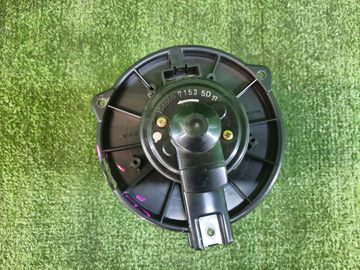 МОТОРЧИК ПЕЧКИ НА TOYOTA WINDOM MCV30