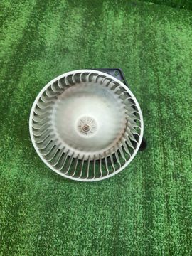 МОТОРЧИК ПЕЧКИ НА NISSAN AVENIR W11