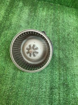 МОТОРЧИК ПЕЧКИ НА TOYOTA CALDINA ST191G