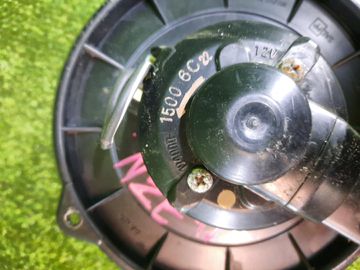 МОТОРЧИК ПЕЧКИ НА TOYOTA COROLLA NZE121