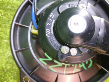 МОТОРЧИК ПЕЧКИ НА TOYOTA PREMIO ZZT240