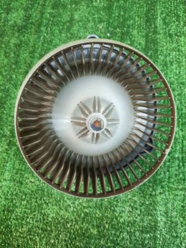 МОТОРЧИК ПЕЧКИ НА MITSUBISHI GRANDIS NA4W