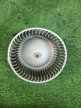 МОТОРЧИК ПЕЧКИ НА MAZDA PREMACY CP8W