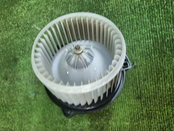 МОТОРЧИК ПЕЧКИ НА TOYOTA COROLLA NZE121