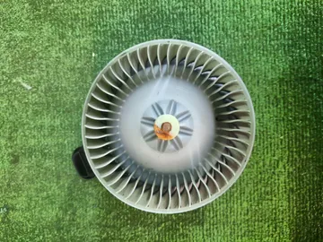 МОТОРЧИК ПЕЧКИ НА TOYOTA ALLION ZRT260