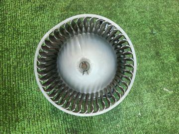 МОТОРЧИК ПЕЧКИ НА SUBARU LEGACY BG5