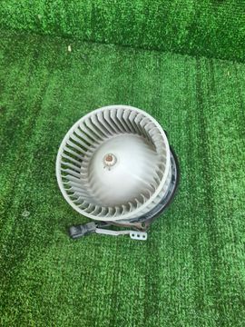 МОТОРЧИК ПЕЧКИ НА TOYOTA COROLLA EE103