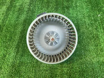 МОТОРЧИК ПЕЧКИ НА TOYOTA VISTA SV50