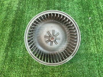 МОТОРЧИК ПЕЧКИ НА TOYOTA GRANVIA VCH16W