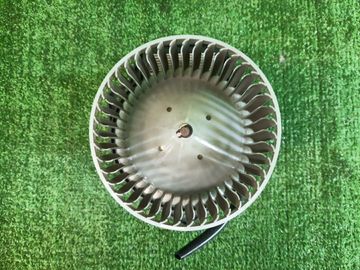 МОТОРЧИК ПЕЧКИ НА NISSAN WINGROAD Y11