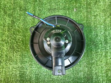 МОТОРЧИК ПЕЧКИ НА TOYOTA ALLION ZZT240