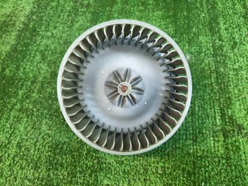 МОТОРЧИК ПЕЧКИ НА TOYOTA PREMIO ZZT240