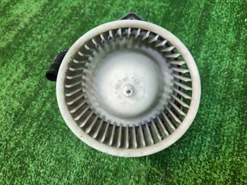 МОТОРЧИК ПЕЧКИ НА SUZUKI ESCUDO TDA4W