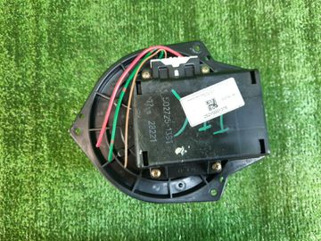 МОТОРЧИК ПЕЧКИ НА NISSAN WINGROAD Y11