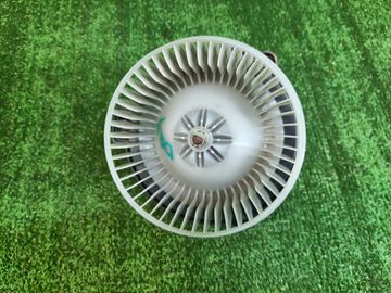 МОТОРЧИК ПЕЧКИ НА HONDA CR-V RD7