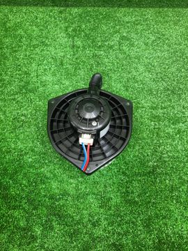 МОТОРЧИК ПЕЧКИ НА SUZUKI ESCUDO TDA4W