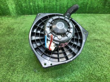 МОТОРЧИК ПЕЧКИ НА SUZUKI ESCUDO TDA4W