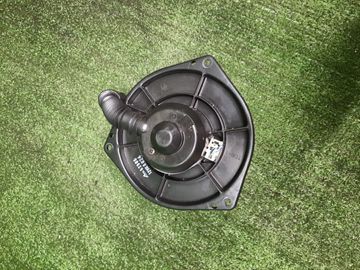 МОТОРЧИК ПЕЧКИ НА NISSAN AVENIR W11