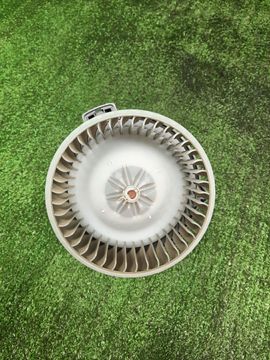 МОТОРЧИК ПЕЧКИ НА TOYOTA PREMIO ZZT240