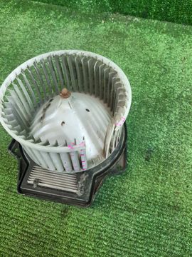 МОТОРЧИК ПЕЧКИ НА SUBARU FORESTER SF5