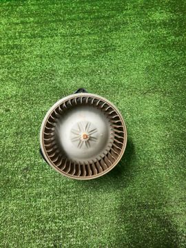 МОТОРЧИК ПЕЧКИ НА TOYOTA BB NCP31