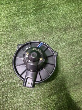 МОТОРЧИК ПЕЧКИ НА TOYOTA BB NCP31