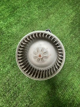 МОТОРЧИК ПЕЧКИ НА TOYOTA BB NCP31