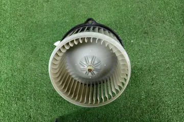 МОТОРЧИК ПЕЧКИ НА TOYOTA IPSUM ACM21W