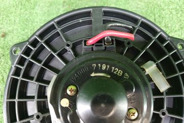 МОТОРЧИК ПЕЧКИ НА TOYOTA BREVIS JCG10