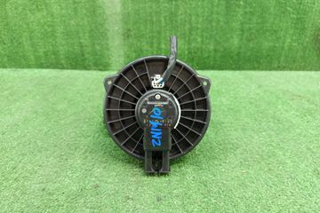МОТОРЧИК ПЕЧКИ НА TOYOTA ISIS ZNM10W