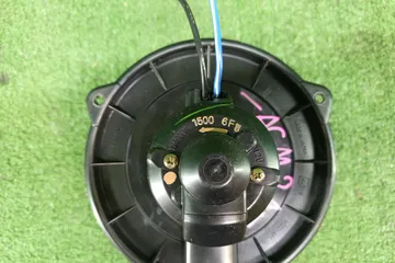 МОТОРЧИК ПЕЧКИ НА TOYOTA IPSUM ACM21W