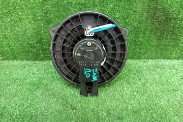 МОТОРЧИК ПЕЧКИ НА TOYOTA ISIS ZNM10G
