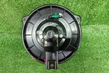 МОТОРЧИК ПЕЧКИ НА TOYOTA IPSUM ACM21W
