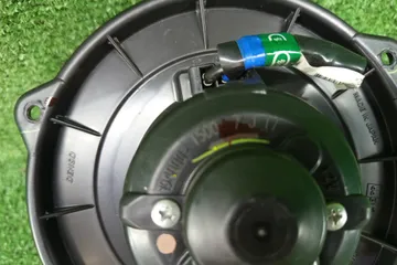 МОТОРЧИК ПЕЧКИ НА TOYOTA IPSUM ACM21W