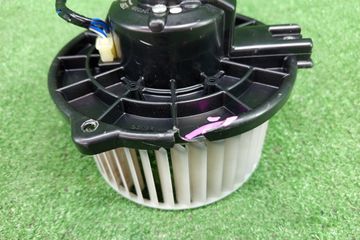 МОТОРЧИК ПЕЧКИ НА HONDA AIRWAVE GJ1