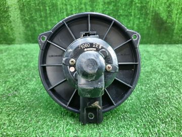МОТОРЧИК ПЕЧКИ НА TOYOTA IST NCP61