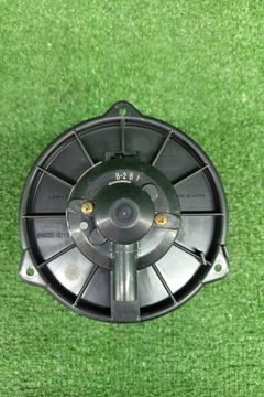 МОТОРЧИК ПЕЧКИ НА MAZDA DEMIO DW3W