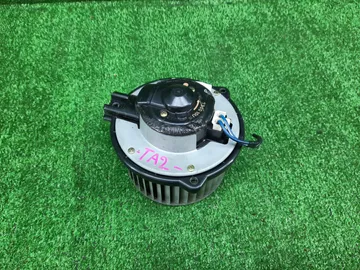 МОТОРЧИК ПЕЧКИ НА HONDA AVANCIER TA2