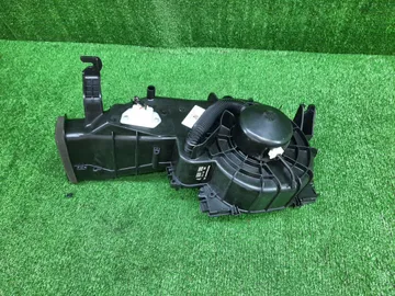 МОТОРЧИК ПЕЧКИ НА SUBARU IMPREZA GG2