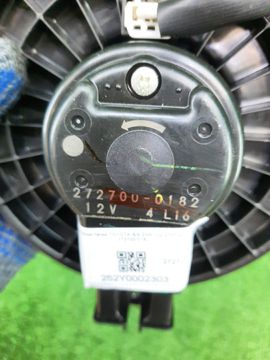 МОТОРЧИК ПЕЧКИ НА TOYOTA ISIS ZNM10G